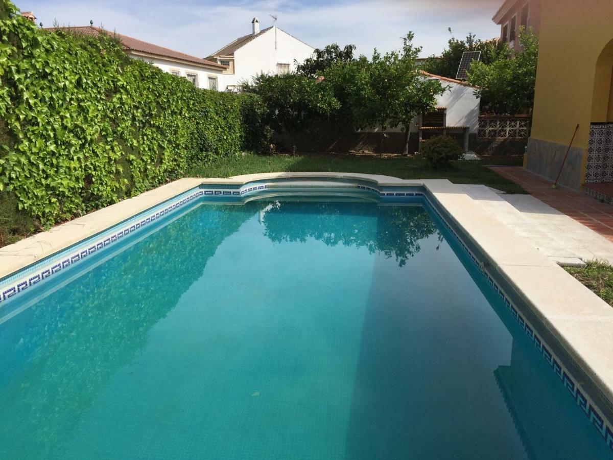 Chalet Con Barbacoa, Chimenea Y Piscina En Alhaurin De La Torre "No Emitimos Factura" Kültér fotó