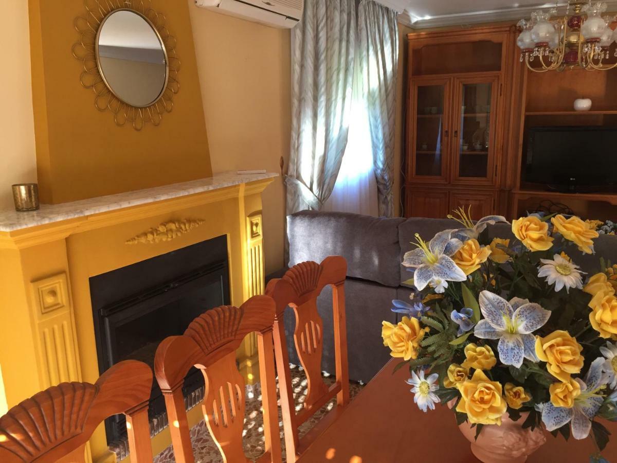 Chalet Con Barbacoa, Chimenea Y Piscina En Alhaurin De La Torre "No Emitimos Factura" Kültér fotó